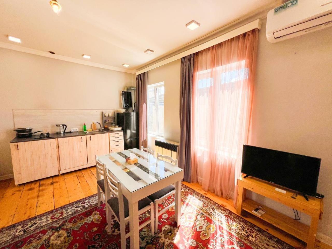 "Stairs"Guest House Erivan Exterior foto